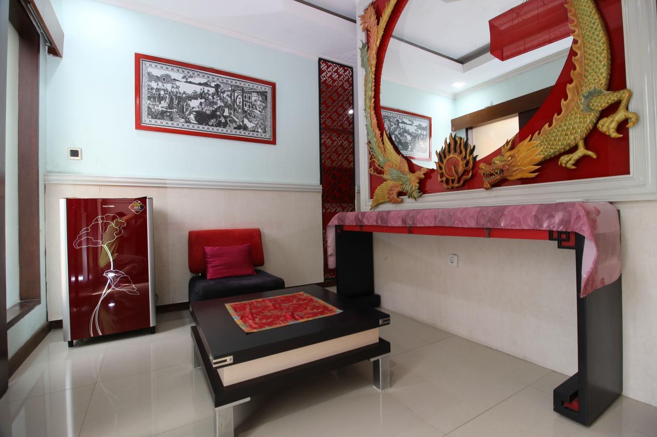 Reddoorz Plus Near Tugu Jogja 2 Джок'якарта Екстер'єр фото