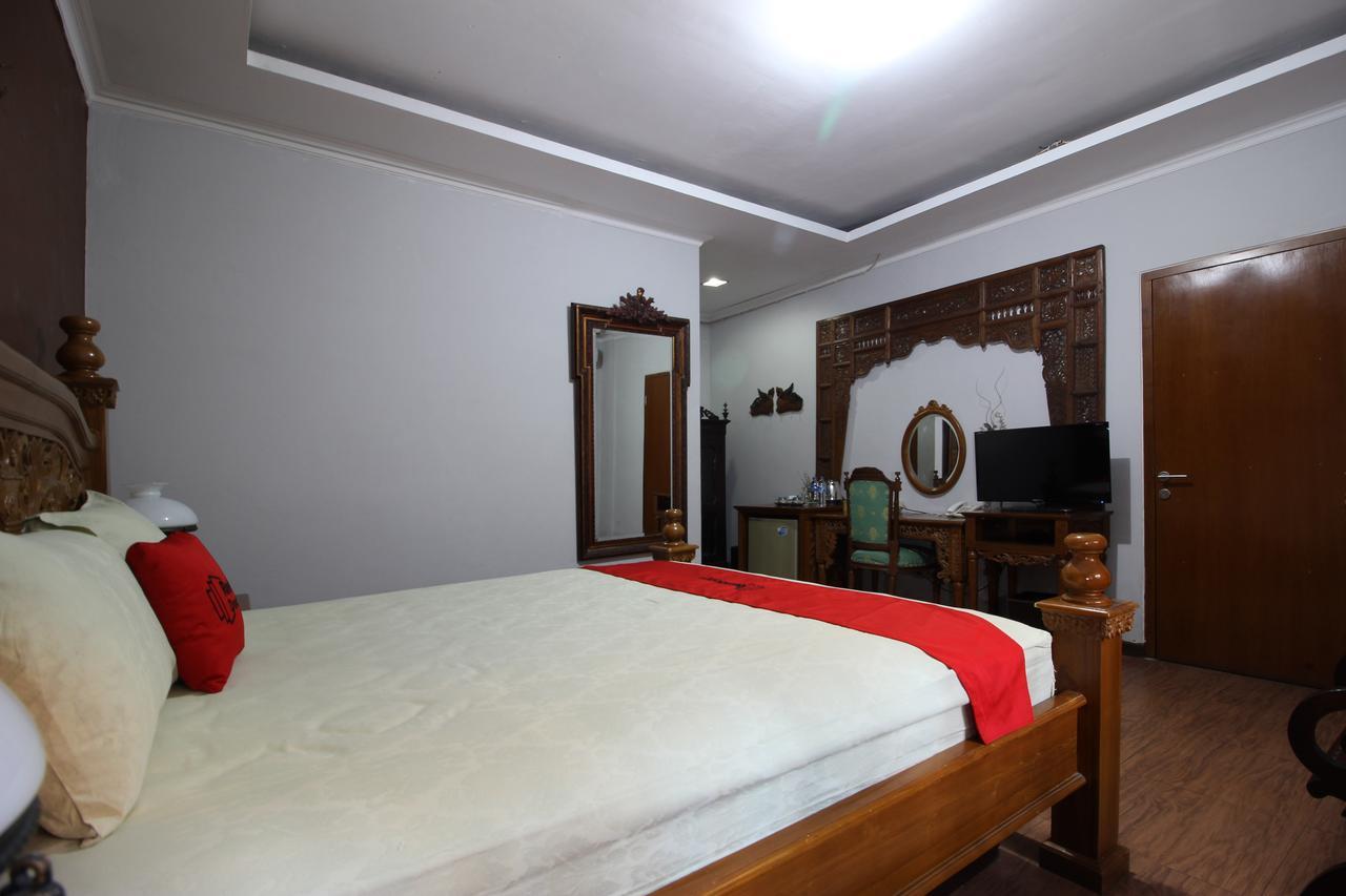 Reddoorz Plus Near Tugu Jogja 2 Джок'якарта Екстер'єр фото