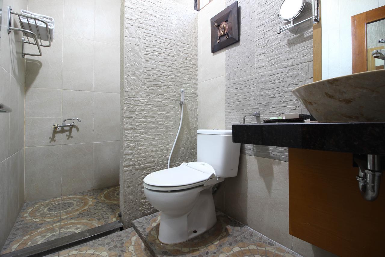 Reddoorz Plus Near Tugu Jogja 2 Джок'якарта Екстер'єр фото
