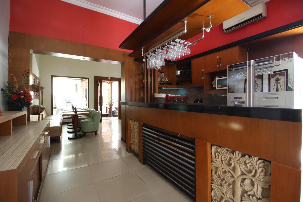Reddoorz Plus Near Tugu Jogja 2 Джок'якарта Екстер'єр фото