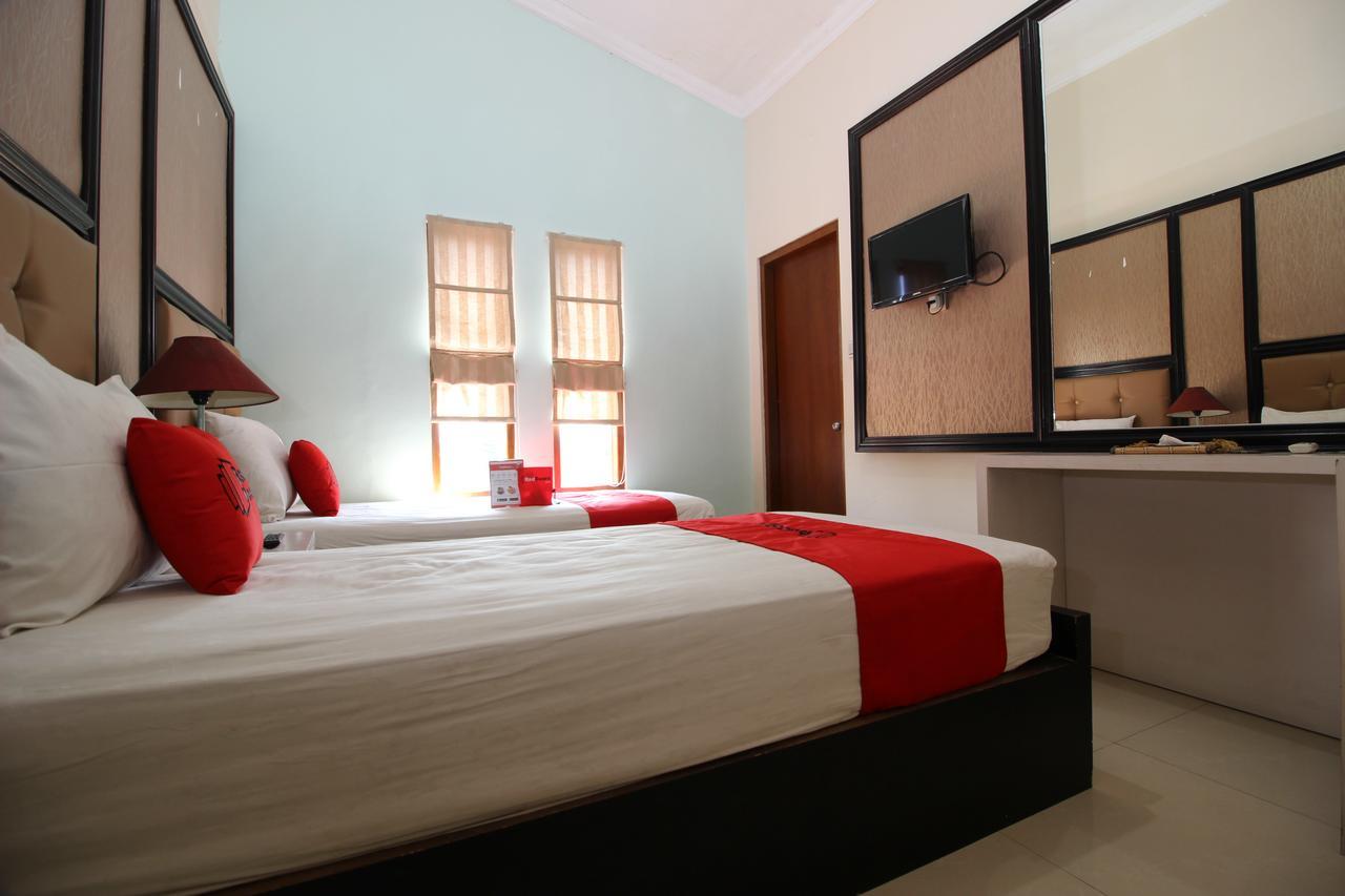Reddoorz Plus Near Tugu Jogja 2 Джок'якарта Екстер'єр фото
