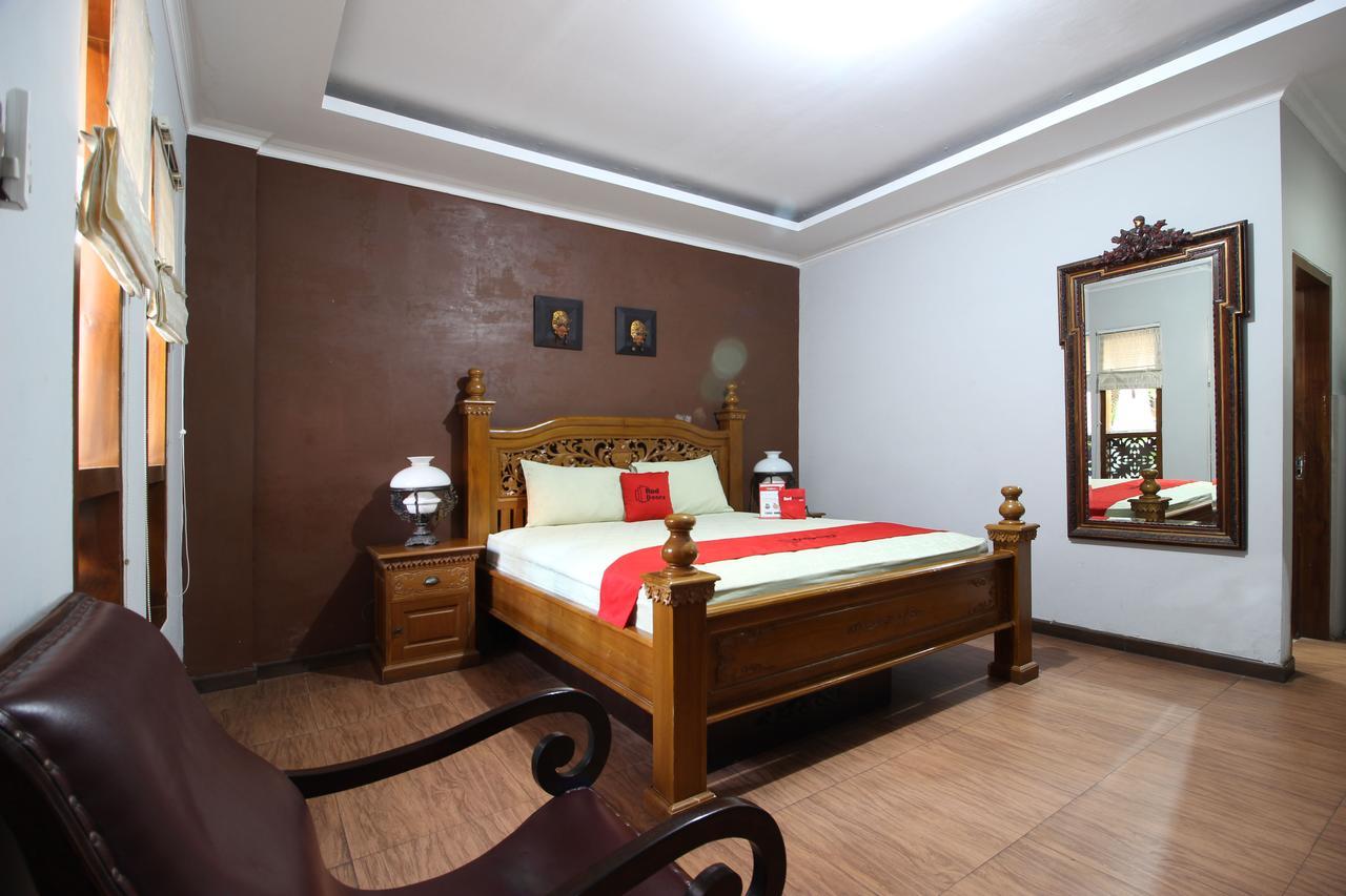 Reddoorz Plus Near Tugu Jogja 2 Джок'якарта Екстер'єр фото